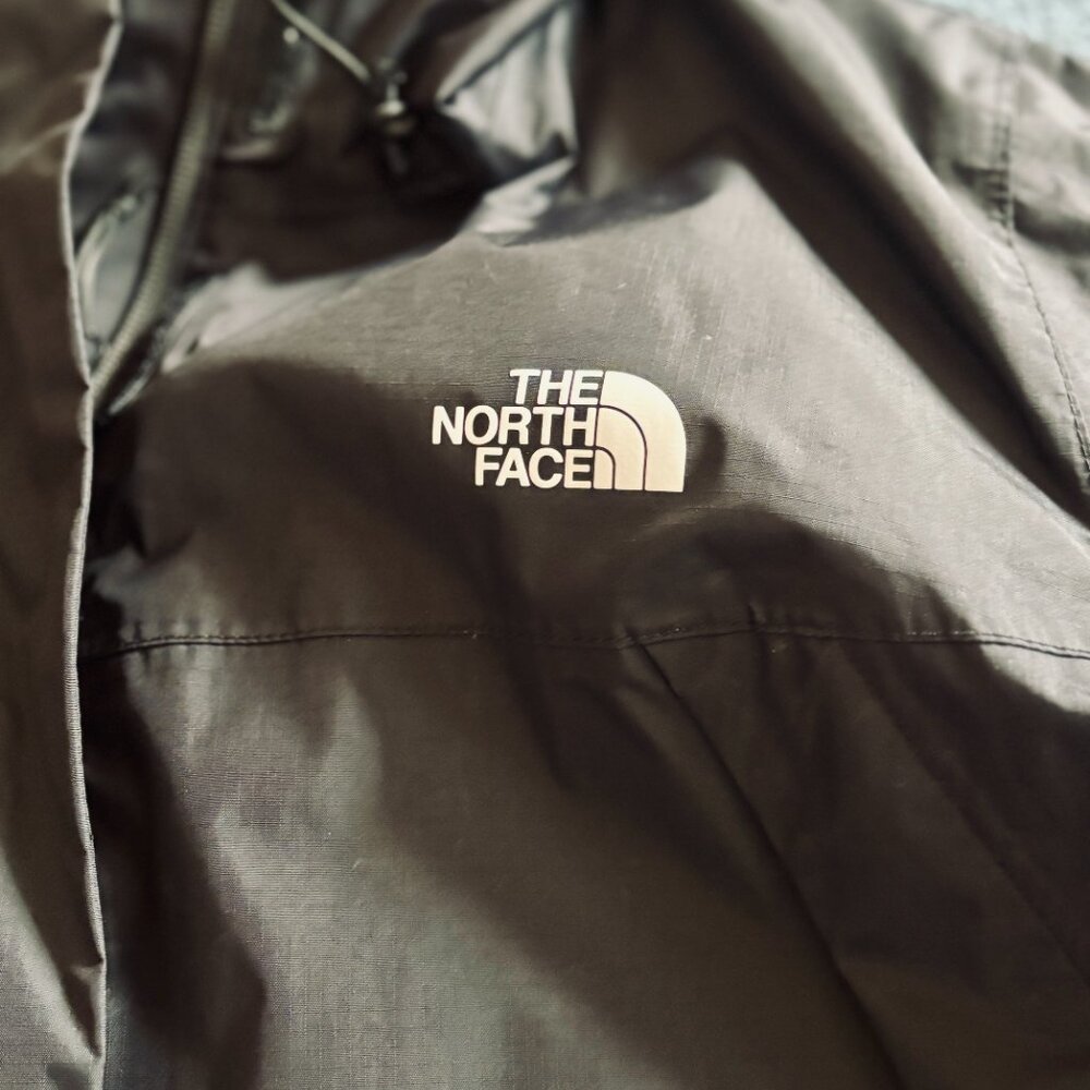 North Face Resolve Plus Rain Jacket/Windbreaker, Women's - Tnf Black, Size XL